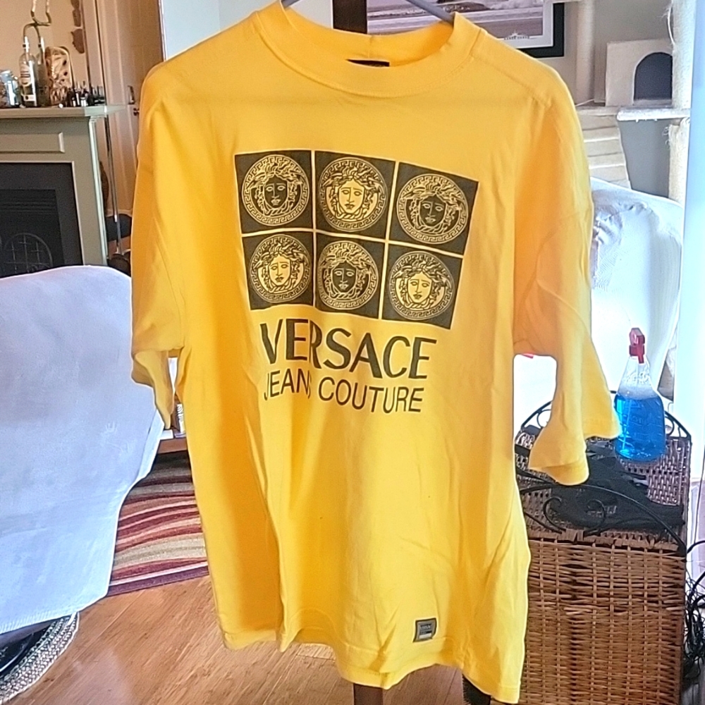 Vintage Mens L cotten Versace Tshirt. Price is firm